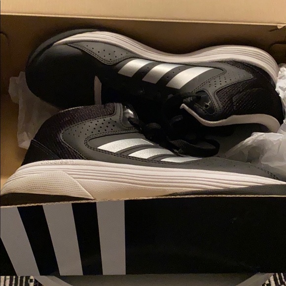 size 9 us adidas